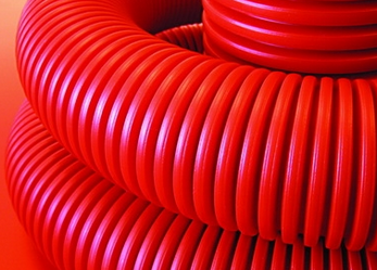 Труба гибкая двустенная для кабельной канализации с протяжкой д.63мм, цвет красный DKC 121963100 (кратно 100)
